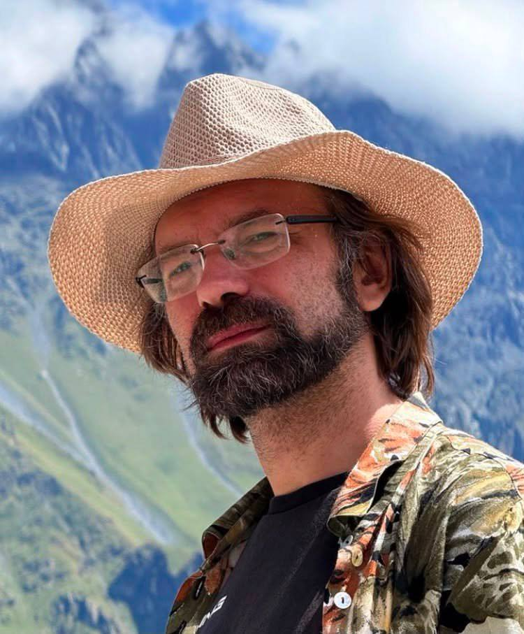 Валерий Белов